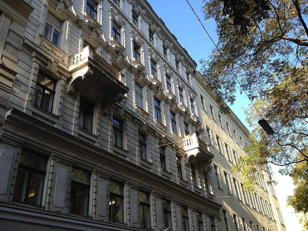 Smart Urban City Apartment Vienna